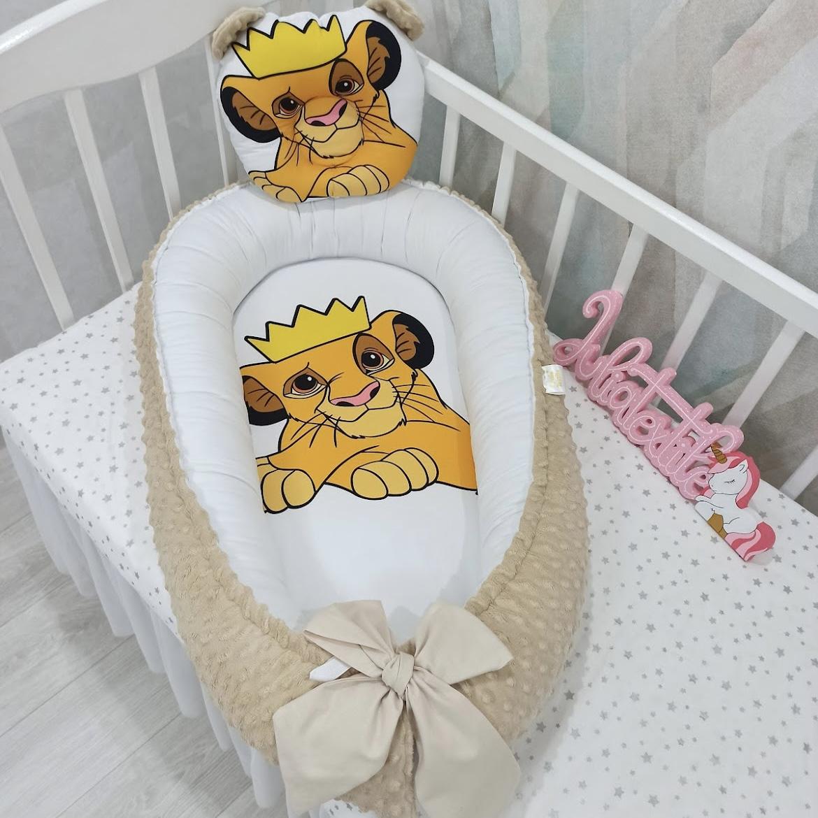 Riduttore con la stampa re leone bianco beige