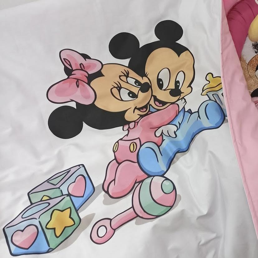 Coperta double face con la stampa minnie e michey 