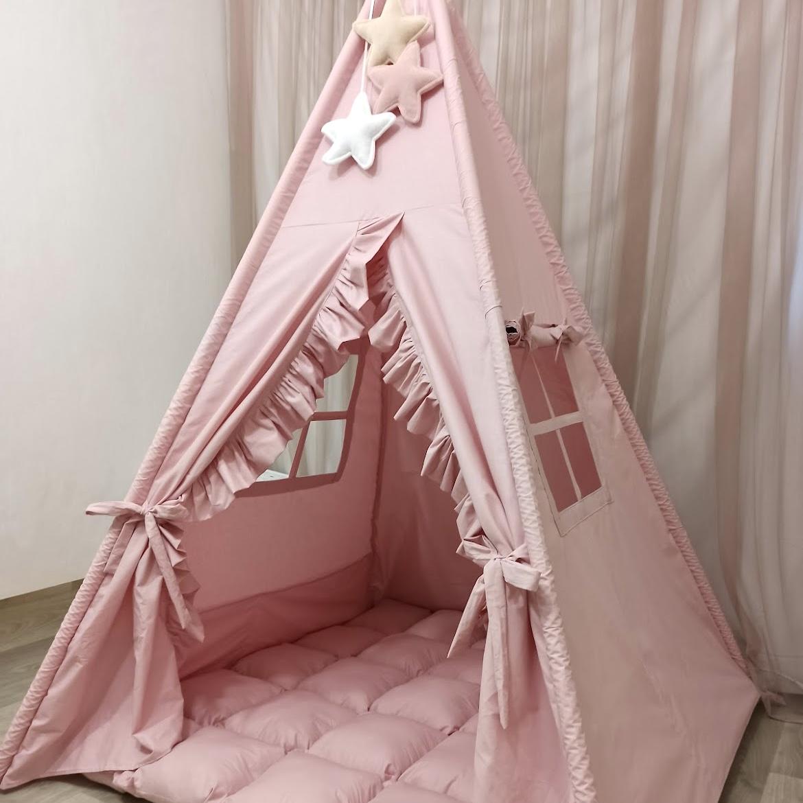Tenda gioco con tappeto decorata con stelline rosa antico