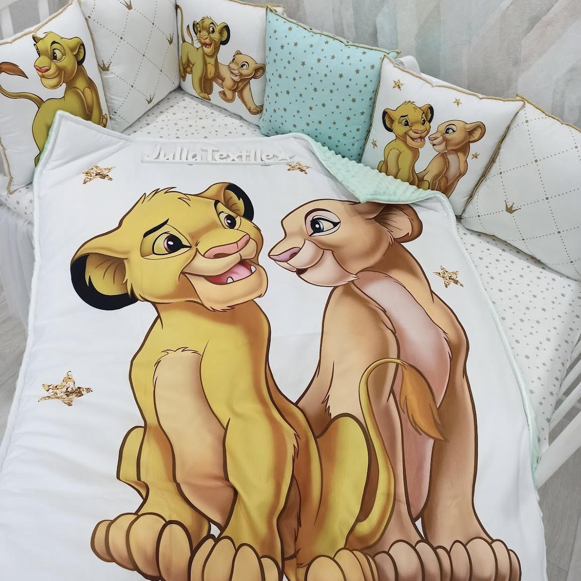 Set cuscini con la stampa re leone e nala verde Aqua