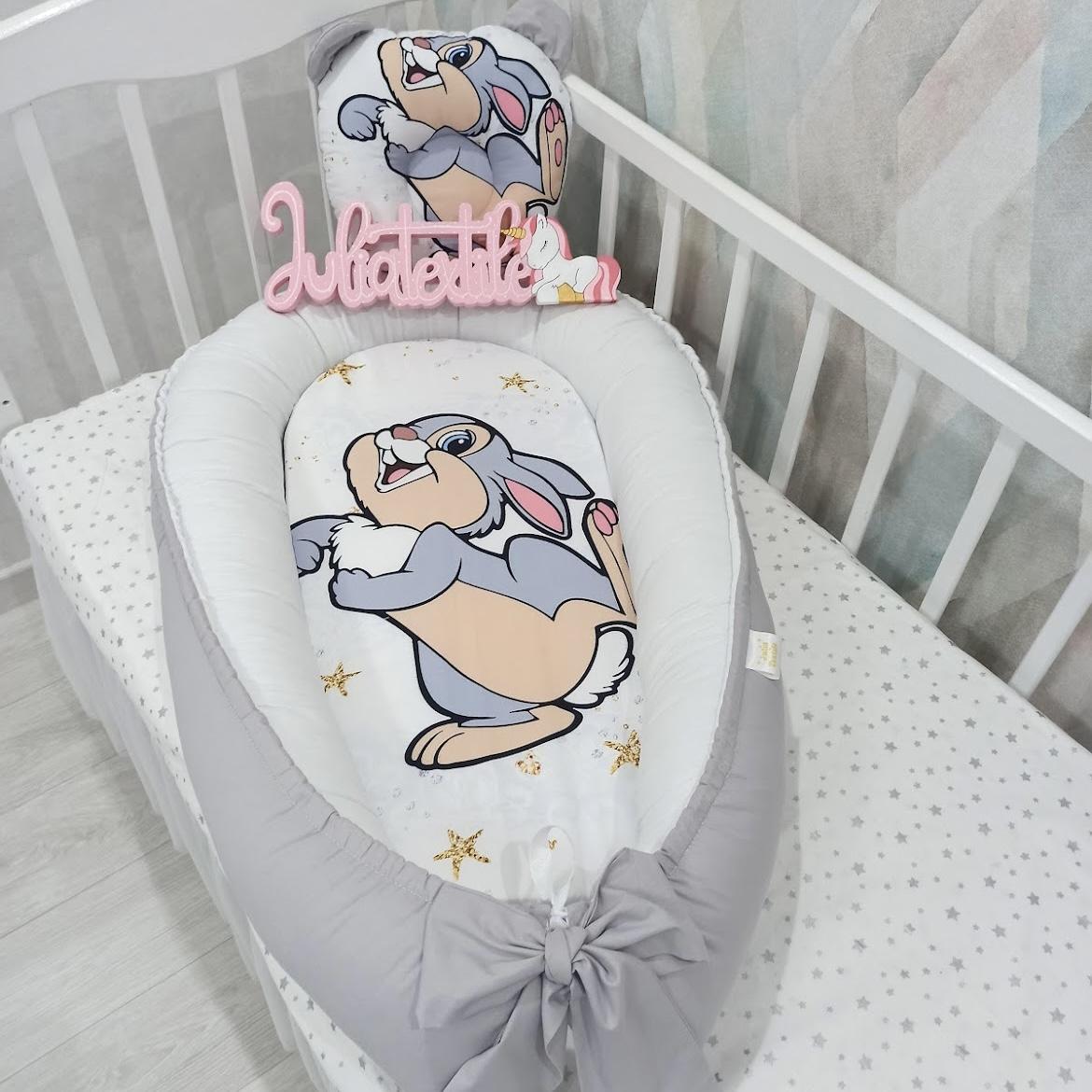 Reducer with gray white drum print