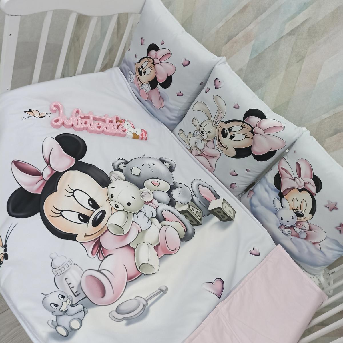 Pillow set with white pastel pink minnie mouse print