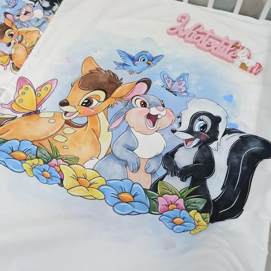 Reversible blanket with the blue-white Bambi and drummer print