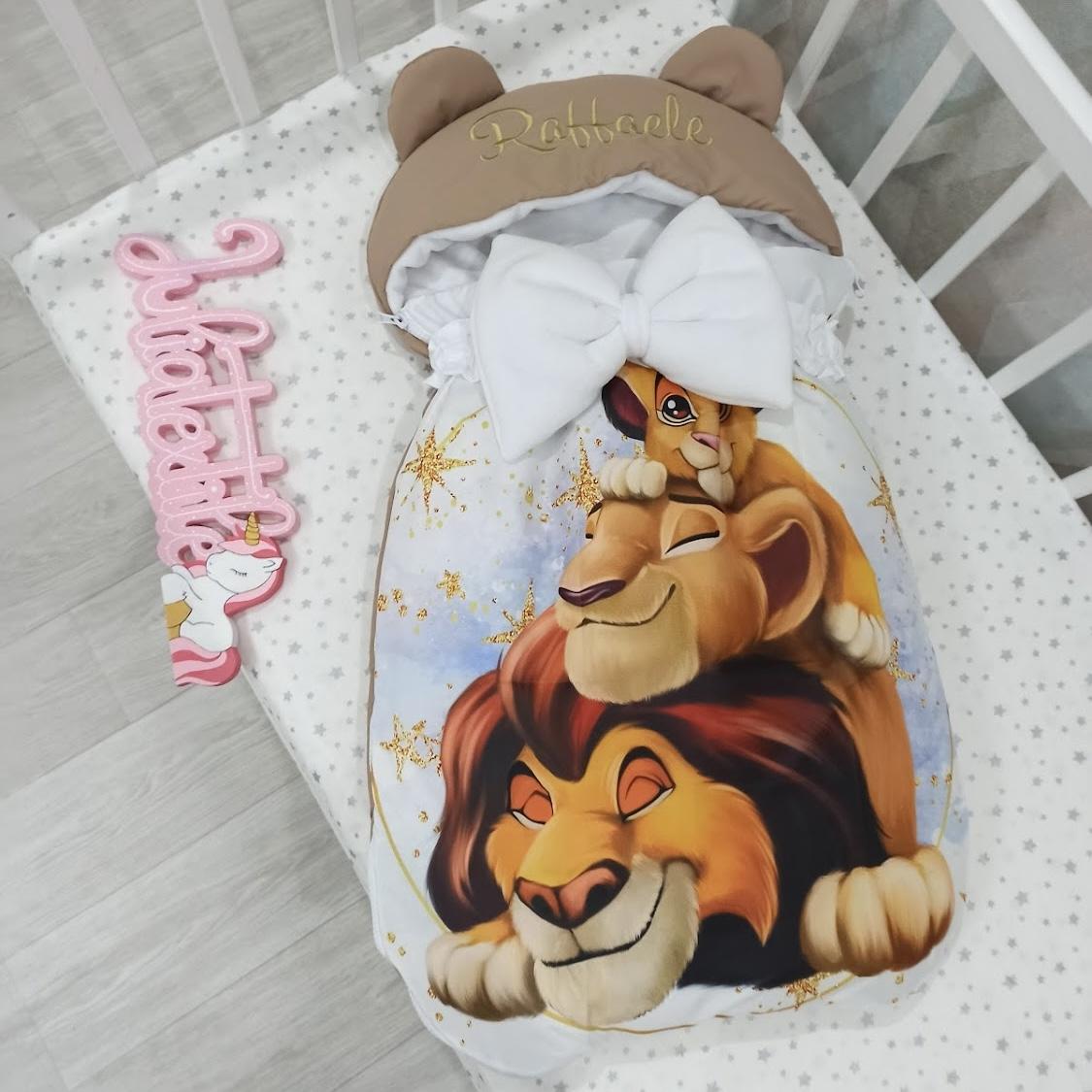 Sacco nanna con la stampa con cappuccio Famiglia re leone Tortora bianco