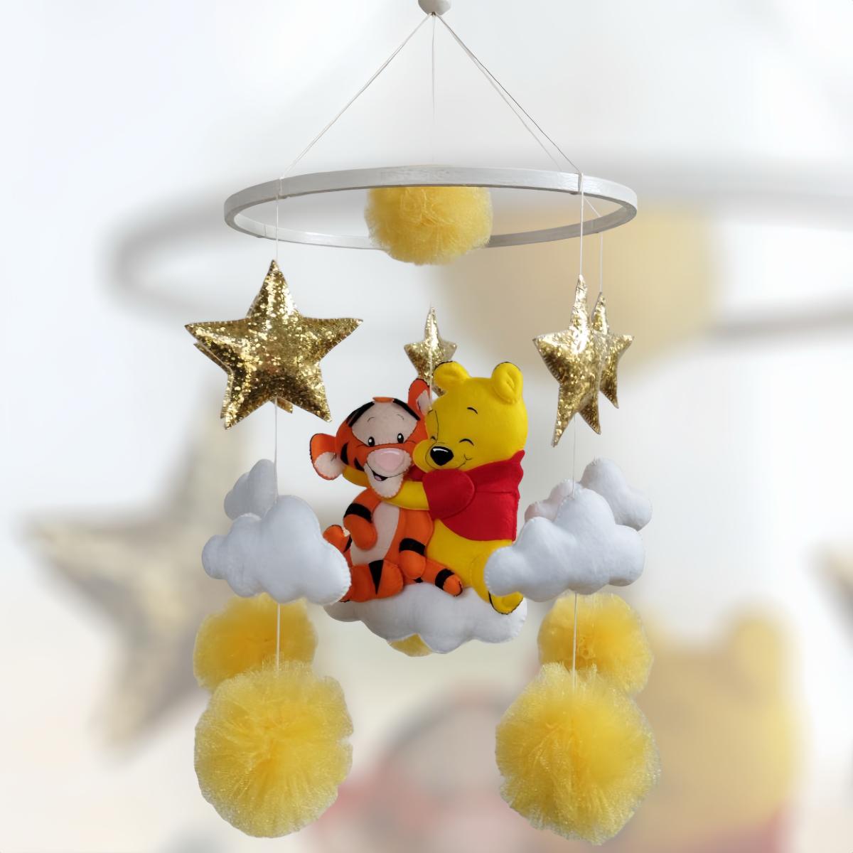 Giostrina Musicale Disney Winnie the Pooh: Melodie Incantevoli per il Tuo Bambino