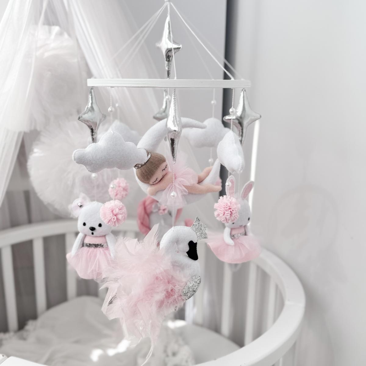 Giostrina musicale artigianale rosa